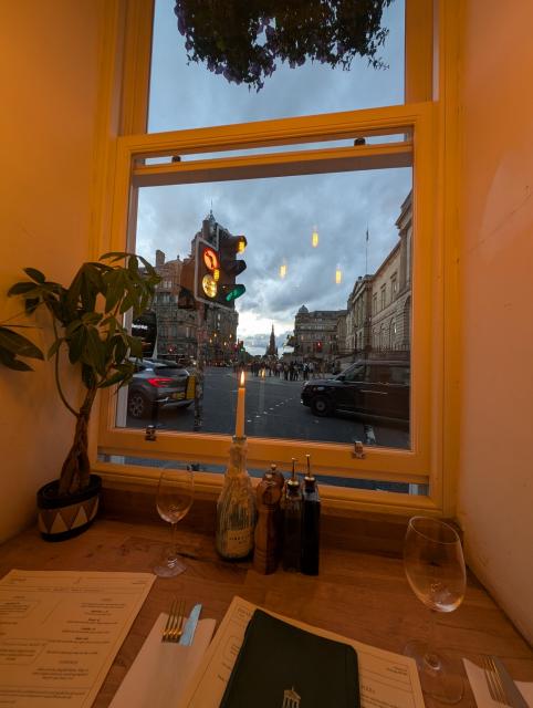 Society Bar & Kitchen 04