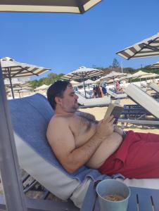 Oasis Beach Hotel & Spa