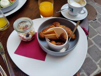73 boutique hotel