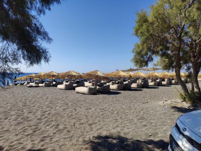 Perivolos Beach