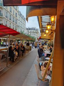 Secret Food Tour Paris