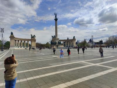 Heros' Square & Vajdahunyad Castle