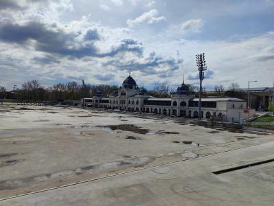 Heros' Square & Vajdahunyad Castle