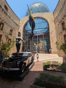  Dalí Theatre and Museum