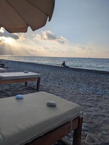 Latsi Beach 05