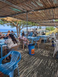 Koullas Sandwiches 04