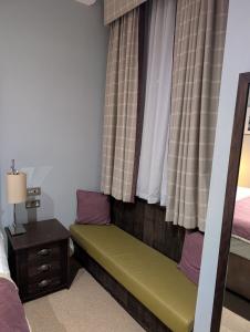 Parliament House Hotel 02