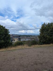 Calton Hill 04
