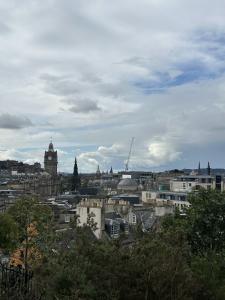 Calton Hill 05