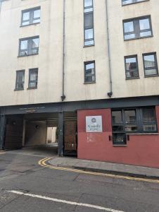Around Edinburgh 18