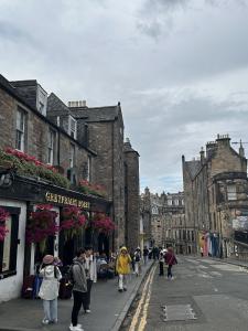 Around Edinburgh 36