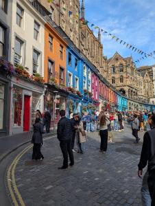 Around Edinburgh 42