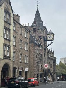 Around Edinburgh 56