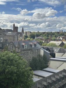 Dean Village 03