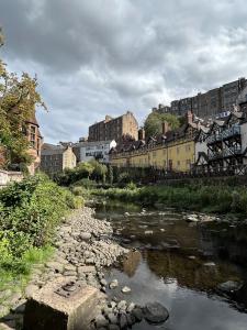 Dean Village 18