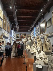 Galleria dell Accademia 27