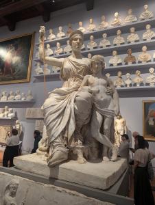 Galleria dell Accademia 28