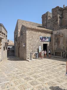 Erice 12