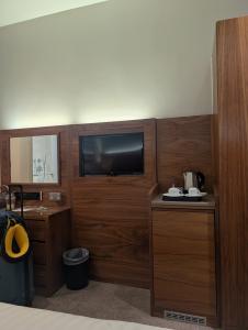 Norfolk Towers Hotel 011