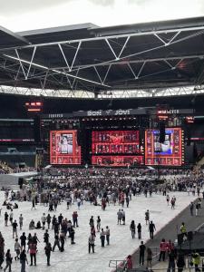 Bon Jovi Forever Tour 006