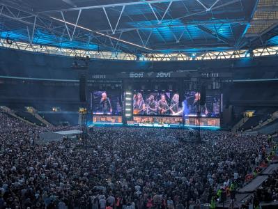 Bon Jovi Forever Tour 025