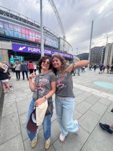 Bon Jovi Forever Tour Extra 006